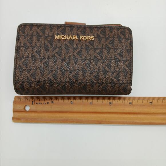 Michael Kors Medium Cece Signature Chain Shoulder Bag and Wallet Set Brown - Picture 12 of 16